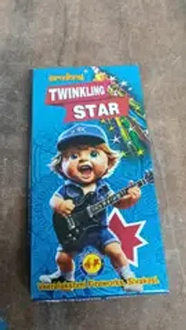 1 1/2" Twinkling Star